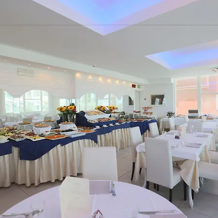 Hotel King - Azzurro Club 3*