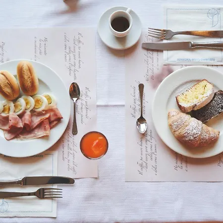 King - Azzurro Club ホテル 3*