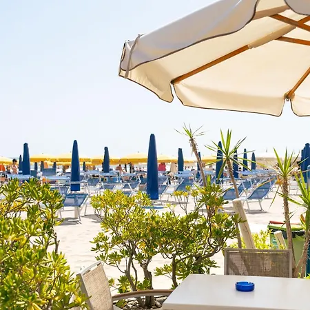 King - Azzurro Club Hotel