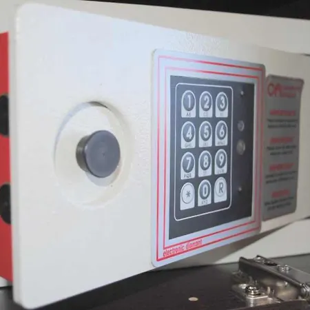 King - Azzurro Club ホテル ミラノ・マリッティマ