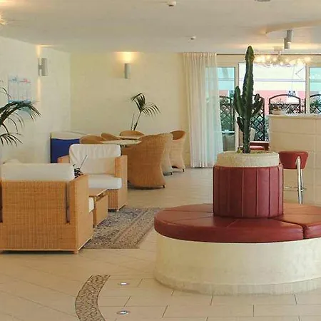 King Hotel 3*