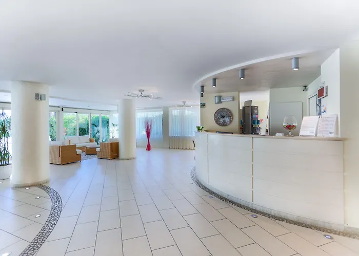 Otel King - Azzurro Club 3*