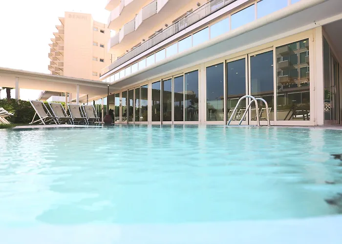 King - Azzurro Club Otel