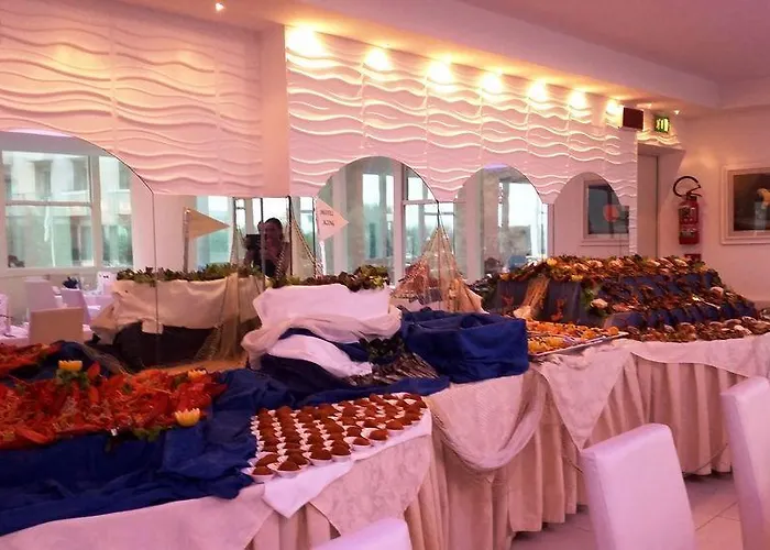 King - Azzurro Club Otel 3*